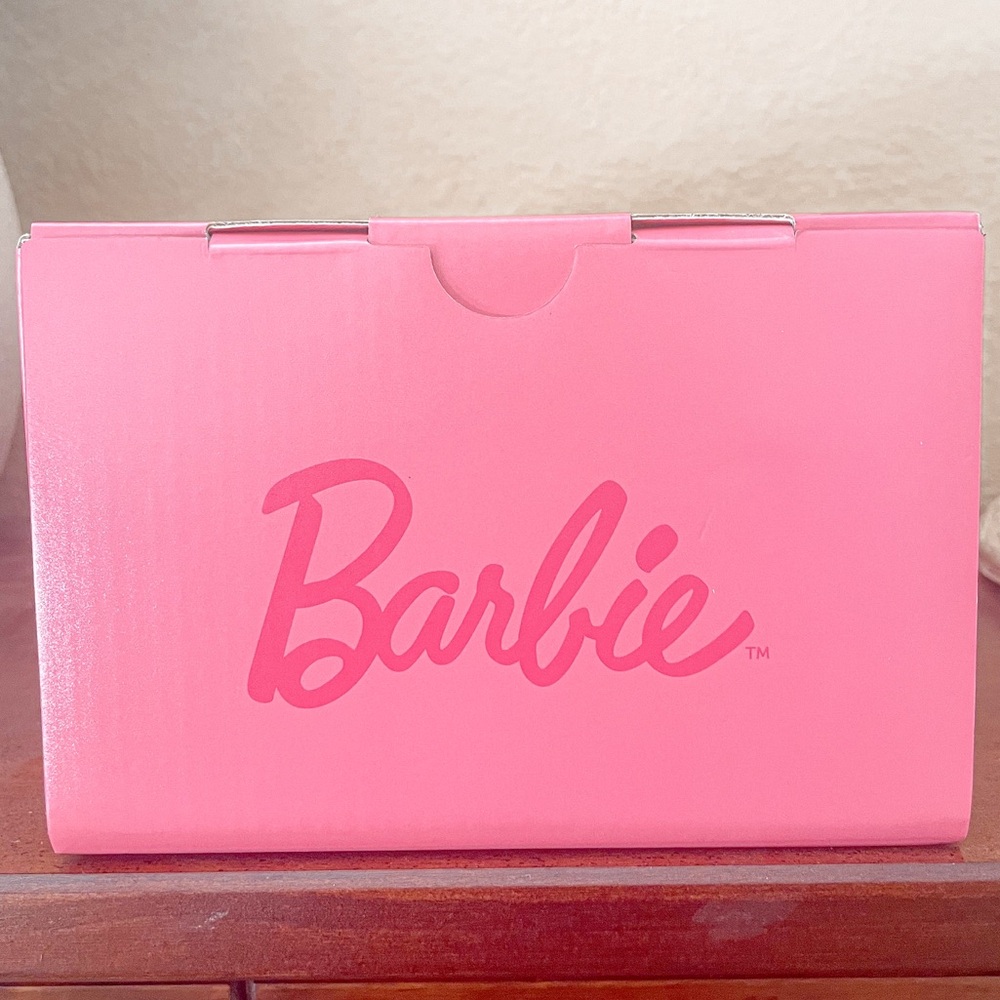 Stanley Barbie 40 oz - Picture 4 of 8